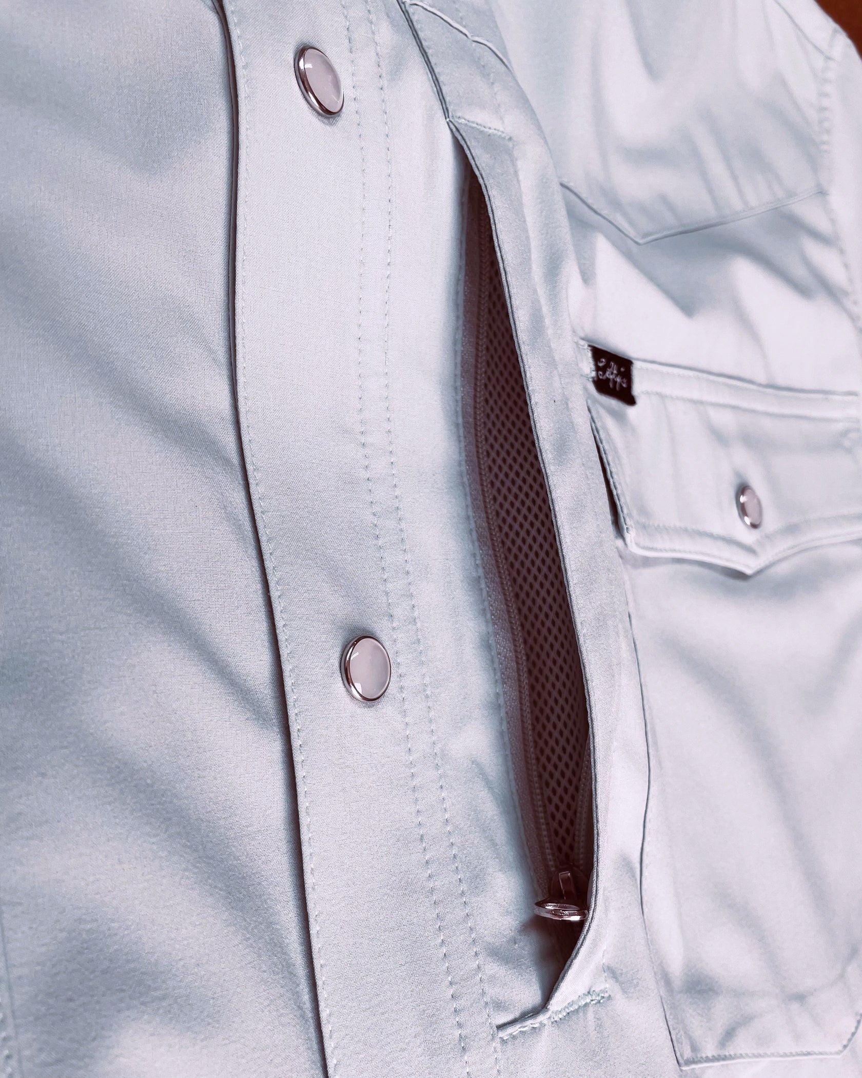 Secret pocket detail